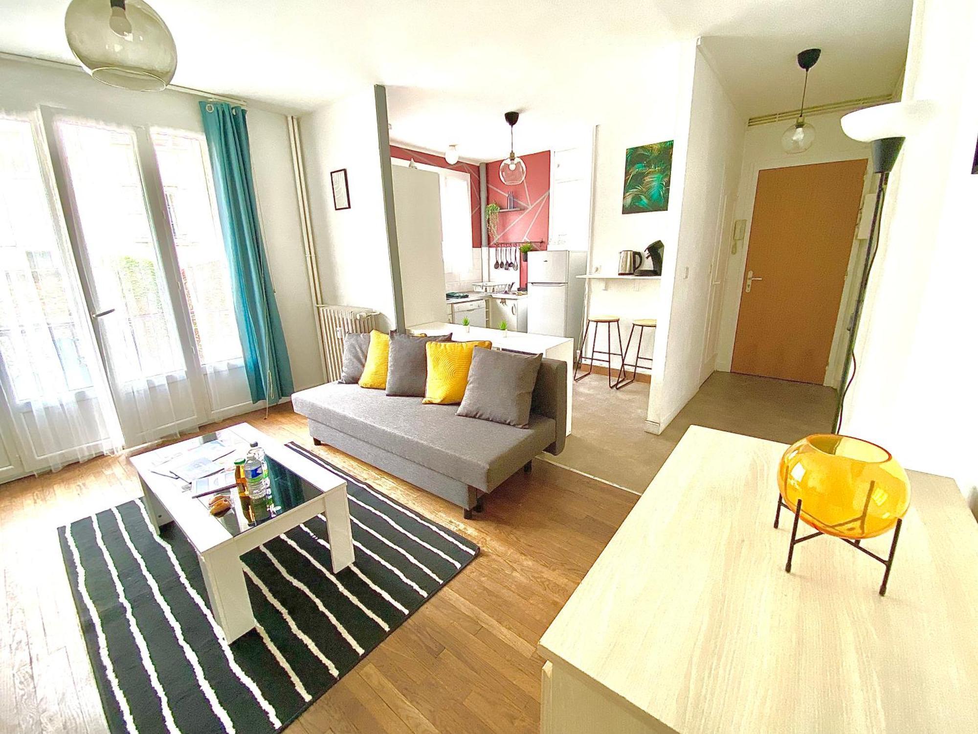 Le Chinchauvaud, Spacieux Avec Balcon Limoges Extérieur photo